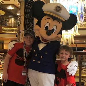 Meet your Posher, Candice-anthony